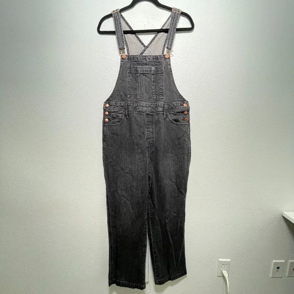 Universal Thread Black Denim Overalls - Picture 2 of 9